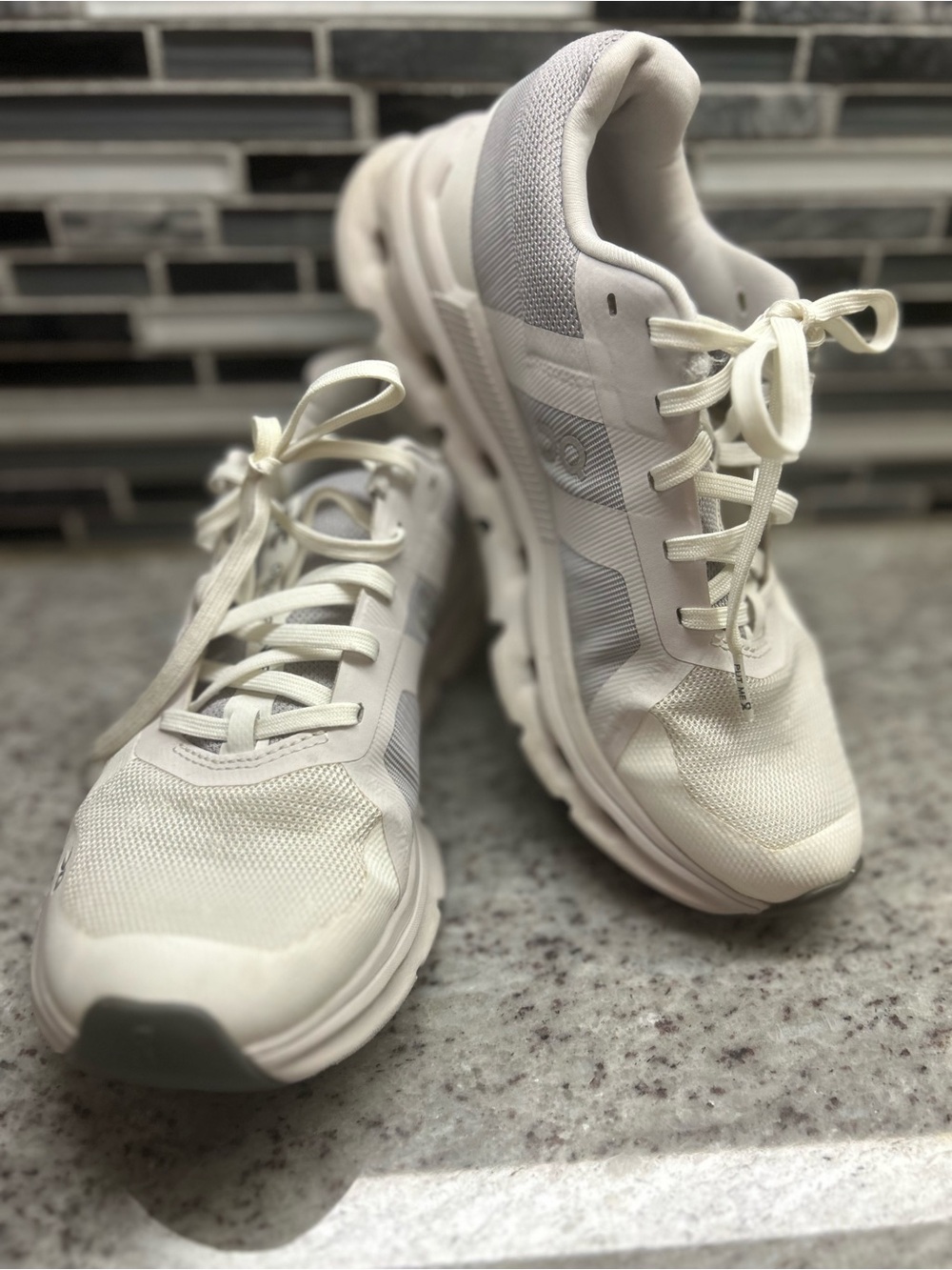 On Running cloudrunner womens white/frost Athletic Sneakers size 5.5